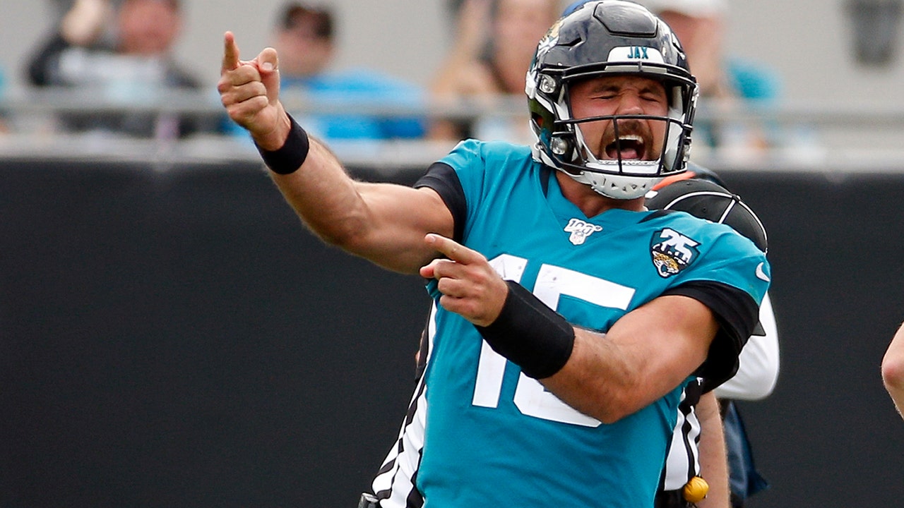 Minshew Mania travels abroad, debuts in Jaguars' 2nd home